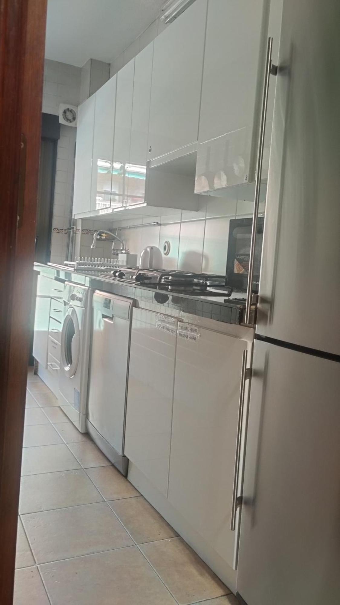 Habitaciones Individuales En Apartamento マドリード エクステリア 写真