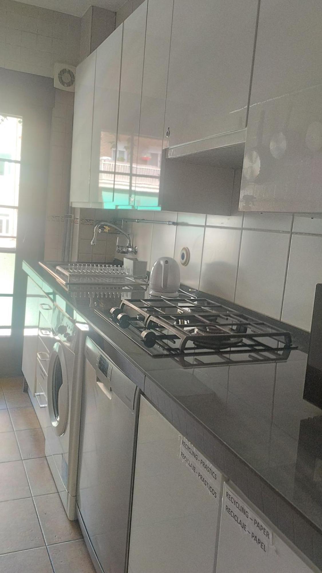 Habitaciones Individuales En Apartamento マドリード エクステリア 写真