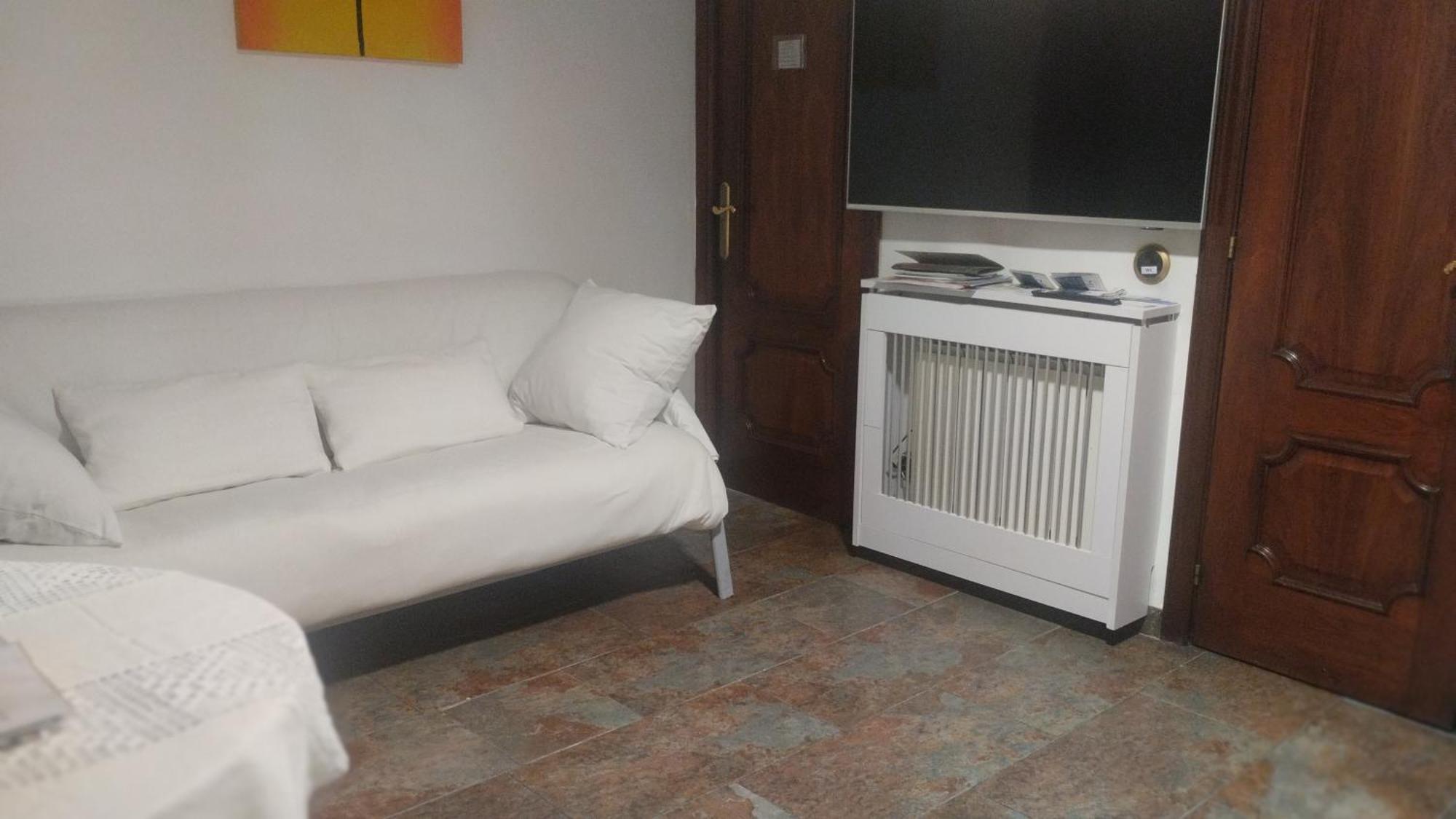Habitaciones Individuales En Apartamento マドリード エクステリア 写真